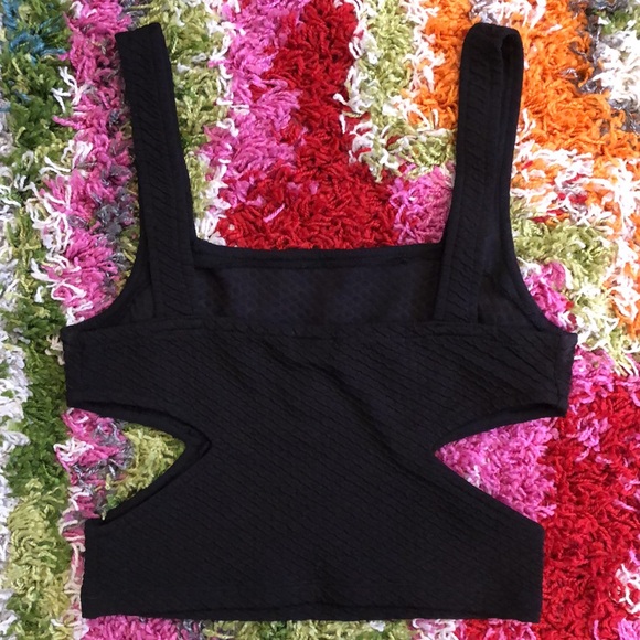 Sparkle & Fade black cutout crop tank top, M - Picture 5 of 8